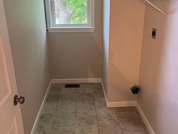 3rd image of 73 Progressive St