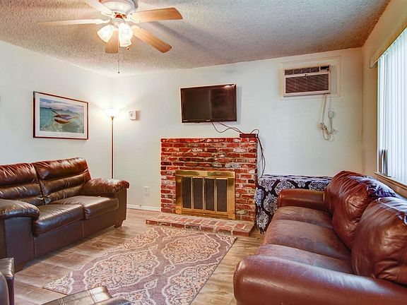 4th image of 5819 Woodleigh Dr