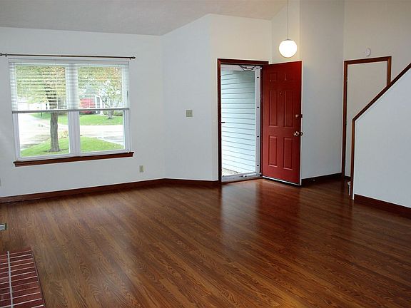 4th image of 422 Westview Cir