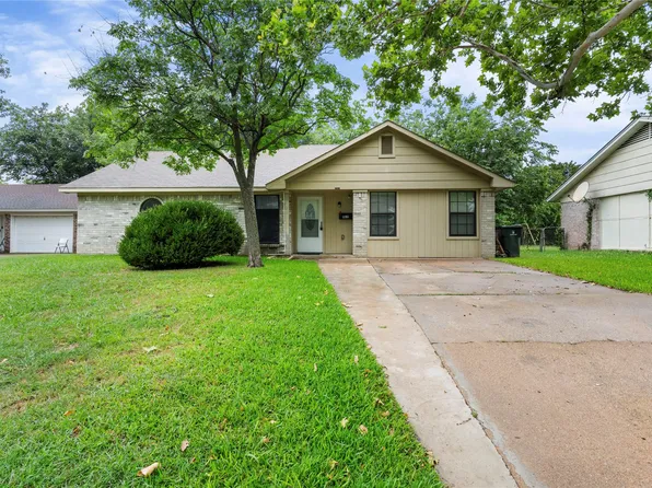 1121 Sam Houston Dr, Garland, TX 75042