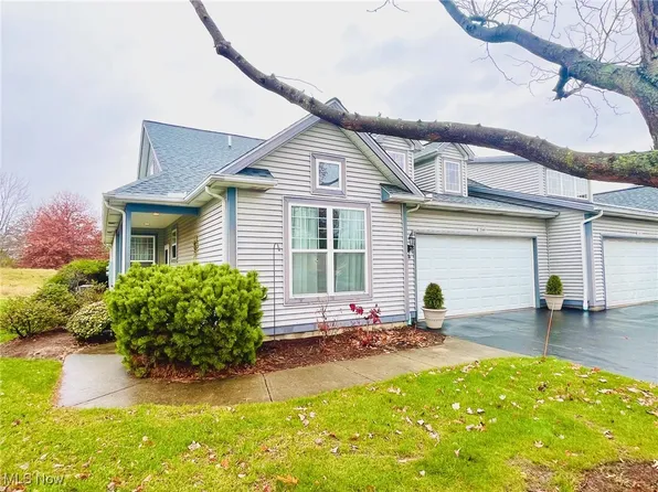 2148 Southampton Ln, Avon, OH 44011