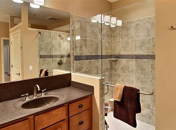 4th image of 26 Wildwood Meadow Dr