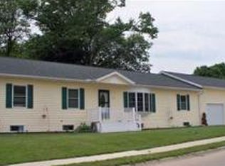 1115 11th Ave N, Clinton, IA 52732