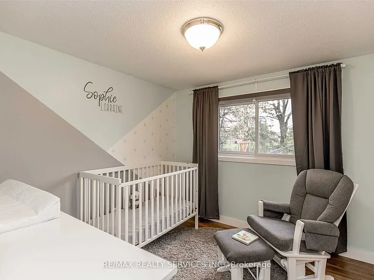 83 Janice Dr — Photo 12