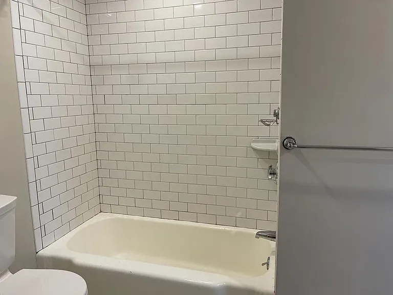 258 Broadway — Photo 15