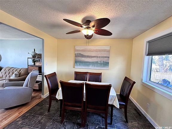 5th image of 428 3rd Ave NW