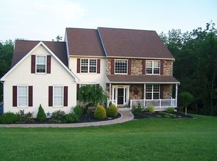 84 Valley Brook Rd, Boyertown, PA 19512