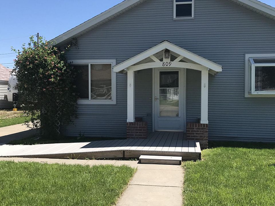 1st image of 809 S Silber Ave