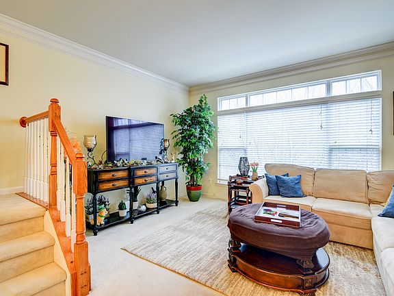 5th image of 43445 Blair Park Sq