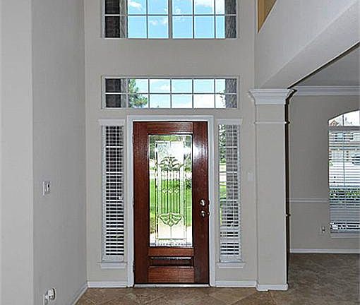 Great foyer with tiled entry and high ceilings