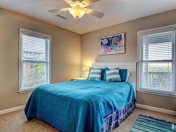 2nd image of 28 Porpoise Pl