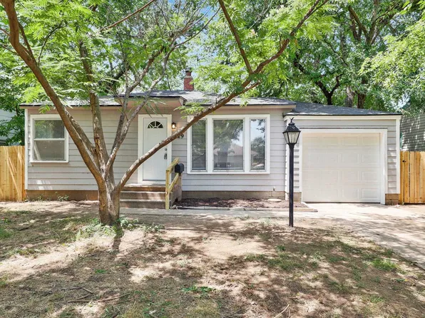 1929 S Saint Francis Ave, Wichita, KS 67211