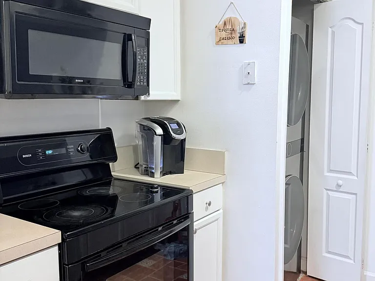 11937 Sturbridge Ln #10B — Photo 10