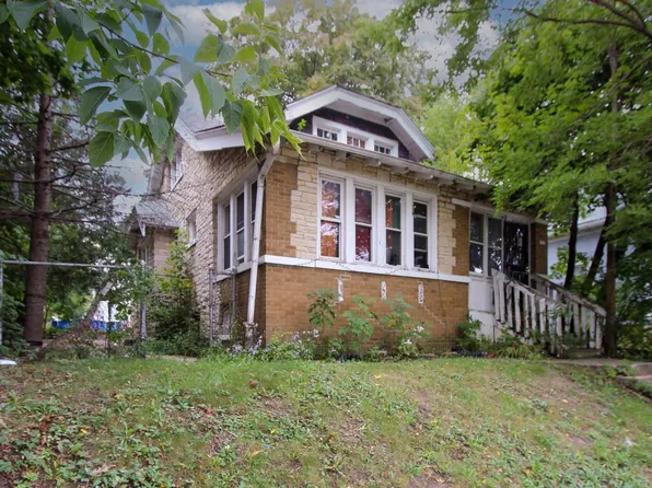 3731 North 9th STREET, Milwaukee, WI 53206
