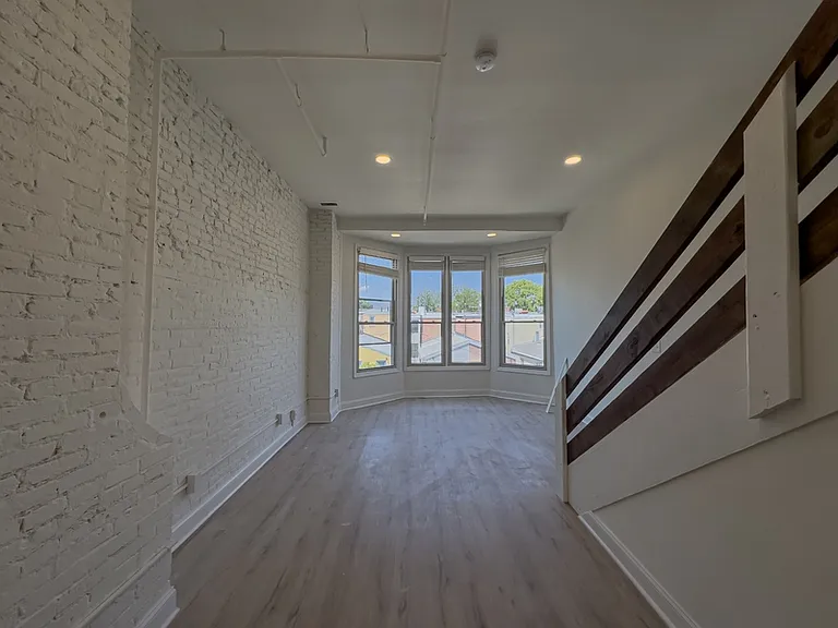 2113 Green St #3R — Photo 13