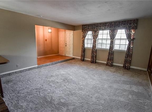 4th image of 3007 Preston Ct