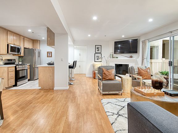 2nd image of 1731 Barry Ave APT 113
