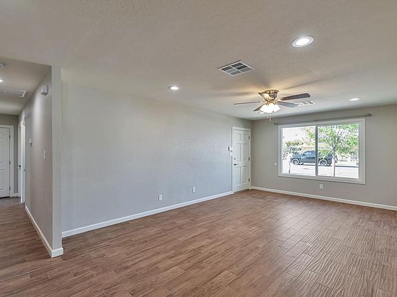 3rd image of 1703 E Wesleyan Dr