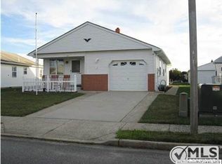 364 Port Royal Dr, Toms River, NJ 08757