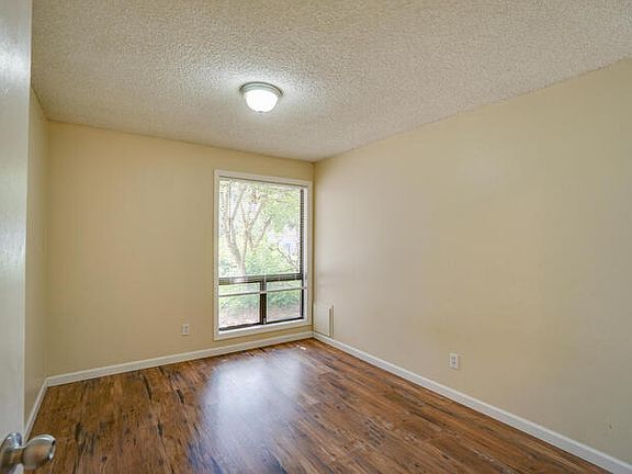 5th image of 14123 SE 9th St #14123