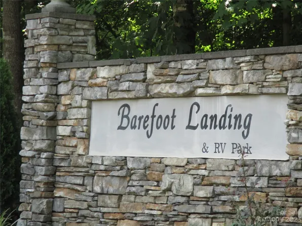 1 Barefoot Ridge Dr, Marion, NC 28752