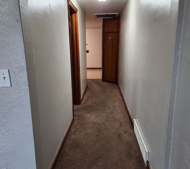 b Ave Duplex 504 N b Ave Reedsburg WI Zillow