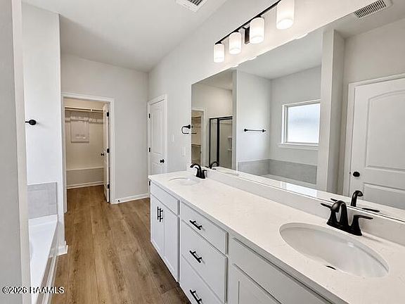 4th image of 123 Harper Dr
