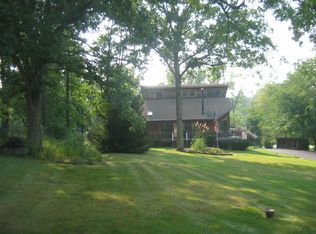 447 Riley Rd, New Windsor, NY 12553