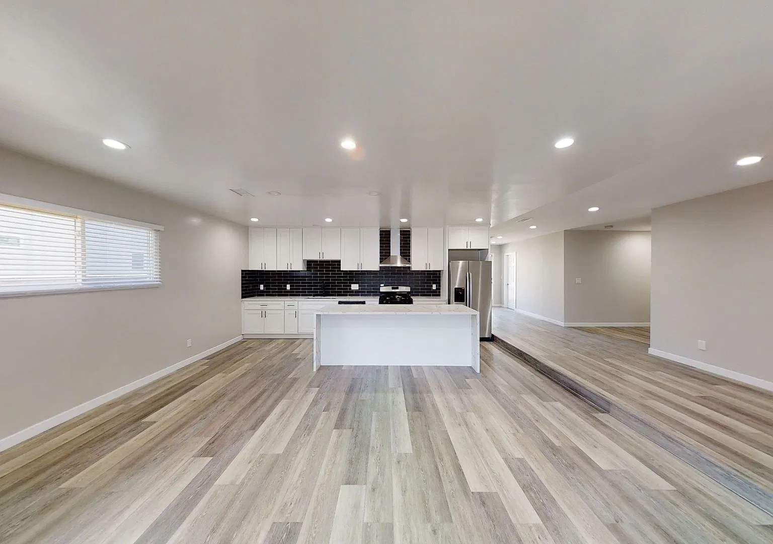 4BD/2 BA Close Walk to Campus — Photo 3