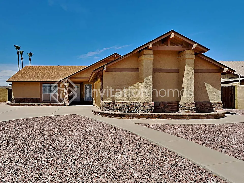 2500 N Cholla St