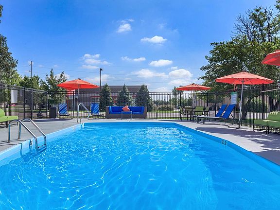 SHIMMERING SWIMMING POOL