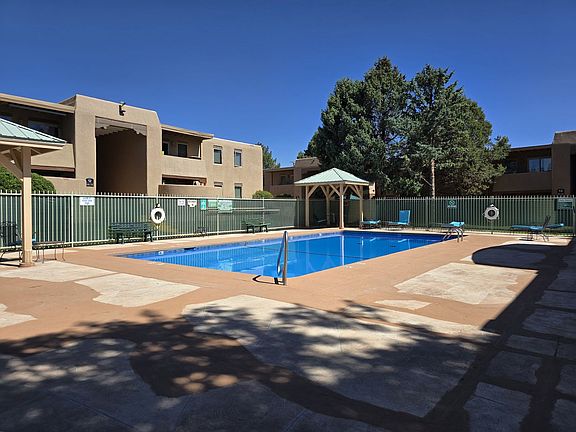 2nd image of 601 W San Mateo Rd APT 124