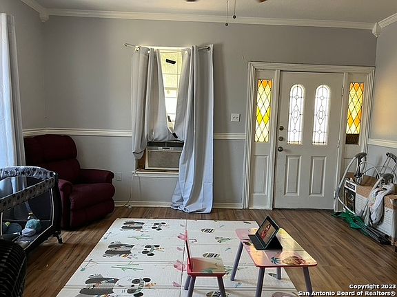 2nd image of 142 Hollenbeck Ave