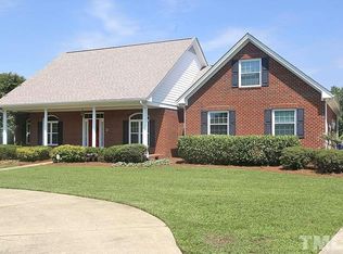 1343 Bowling Rd, Fuquay Varina, NC 27526