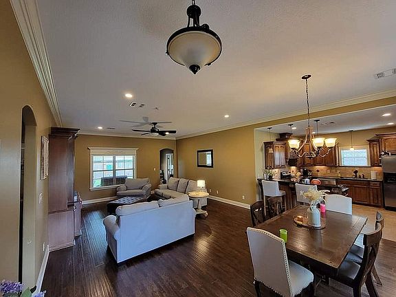 4th image of 516 Becky Ln