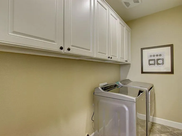 429 Jacquelyn Ln — Photo 12