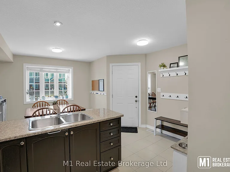 15 Carere Cres #46B — Photo 11