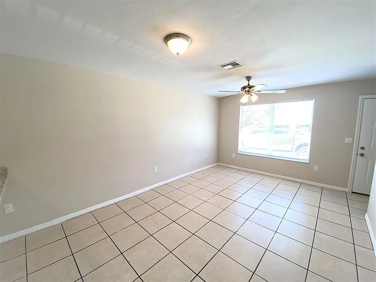 P (Residences Del Sol - 1984 Sunshine Blvd) — Photo 6