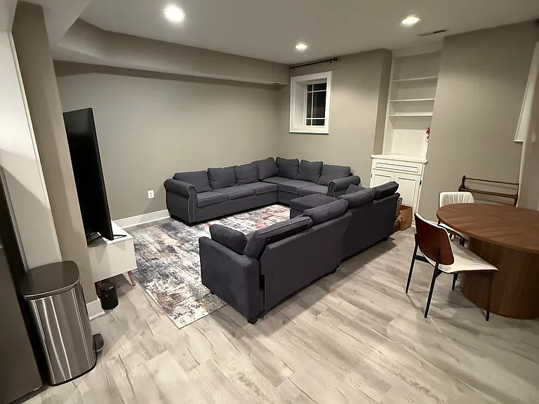 138 Baylor Ln — Photo 3