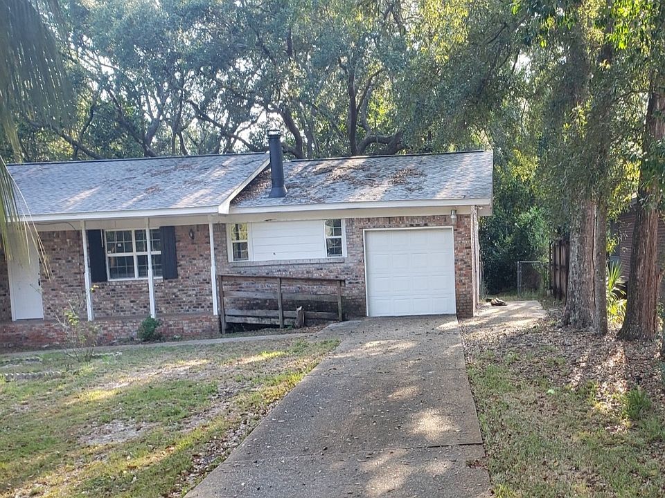 2nd image of 512 Decatur Ave