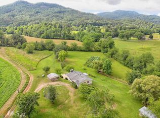 190 Legendary Ln, Rabun Gap, GA 30568