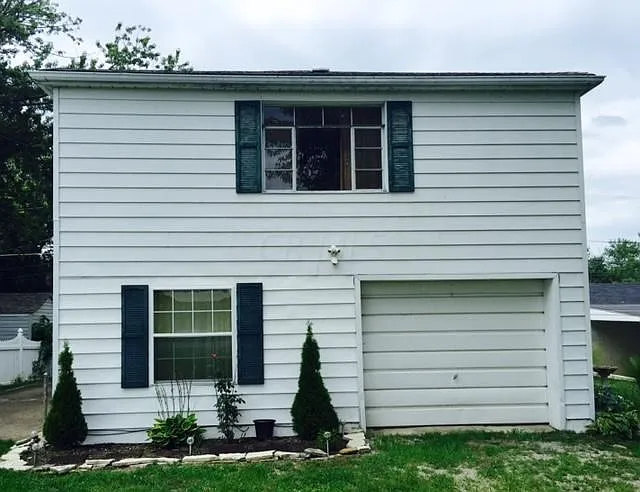13585 Rosewood Rd NE photo 1