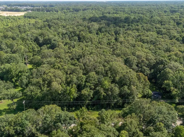 1506 Flonacher Rd, Zachary, LA 70791