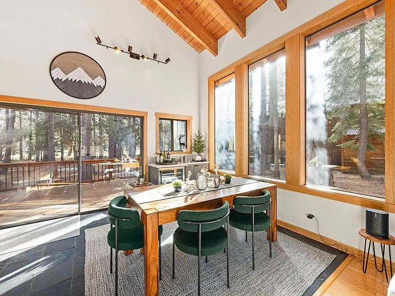 12151 Snowpeak Way — Photo 4