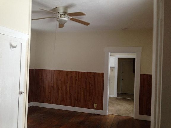 3rd image of 2106 Arlington Ave #2106