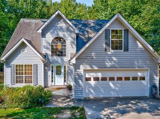 2180 Brandon Acres Dr, Buford, GA 30519