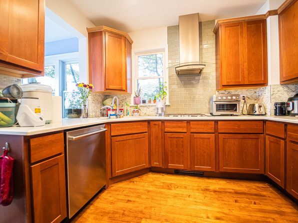 919 Augusta St APT 1