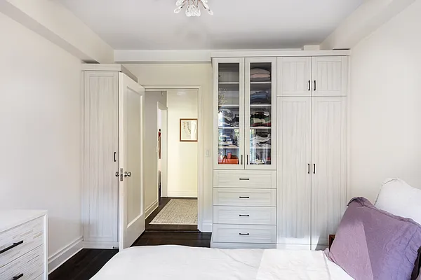 Rented by Compass | media 6