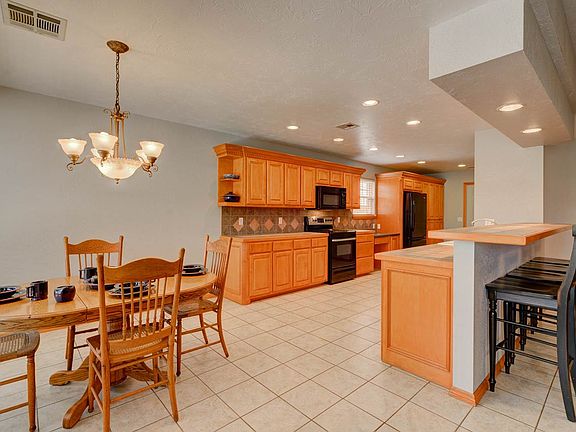 4th image of 5721 W 8th Ct