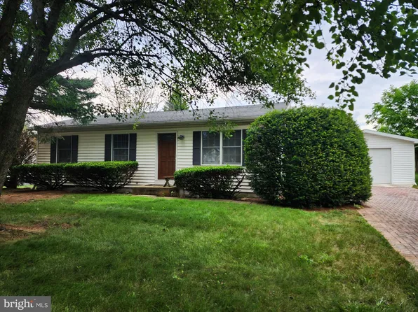 1171 Kessler Dr, Shippensburg, PA 17257